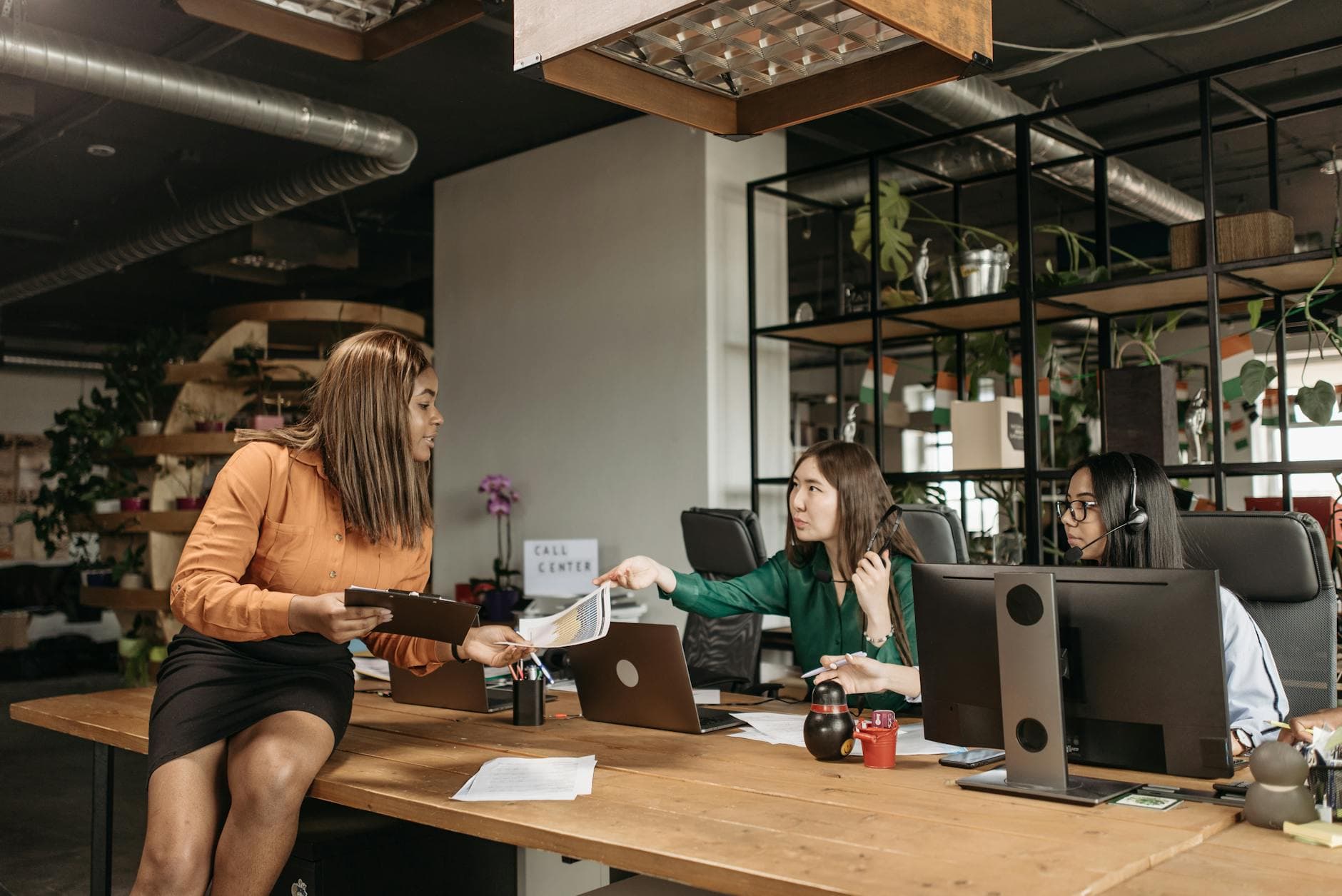 AEO for Canadian Businesses: Winning Featured Snippets and PAA Results in 2026